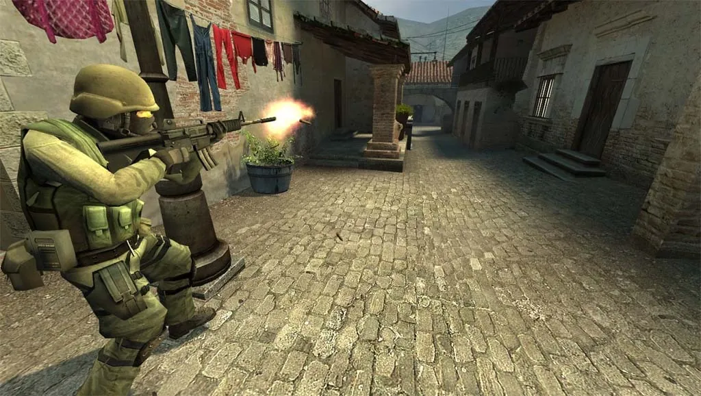 A Counter-Strike: Source community server mid round