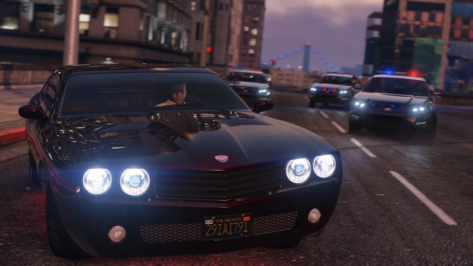 A FiveM roleplay city street at night